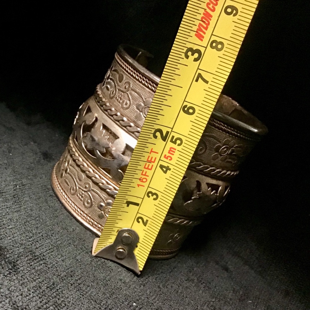 ❇️VINTAGE Silver Cuff Bracelet - Picture 8 of 8